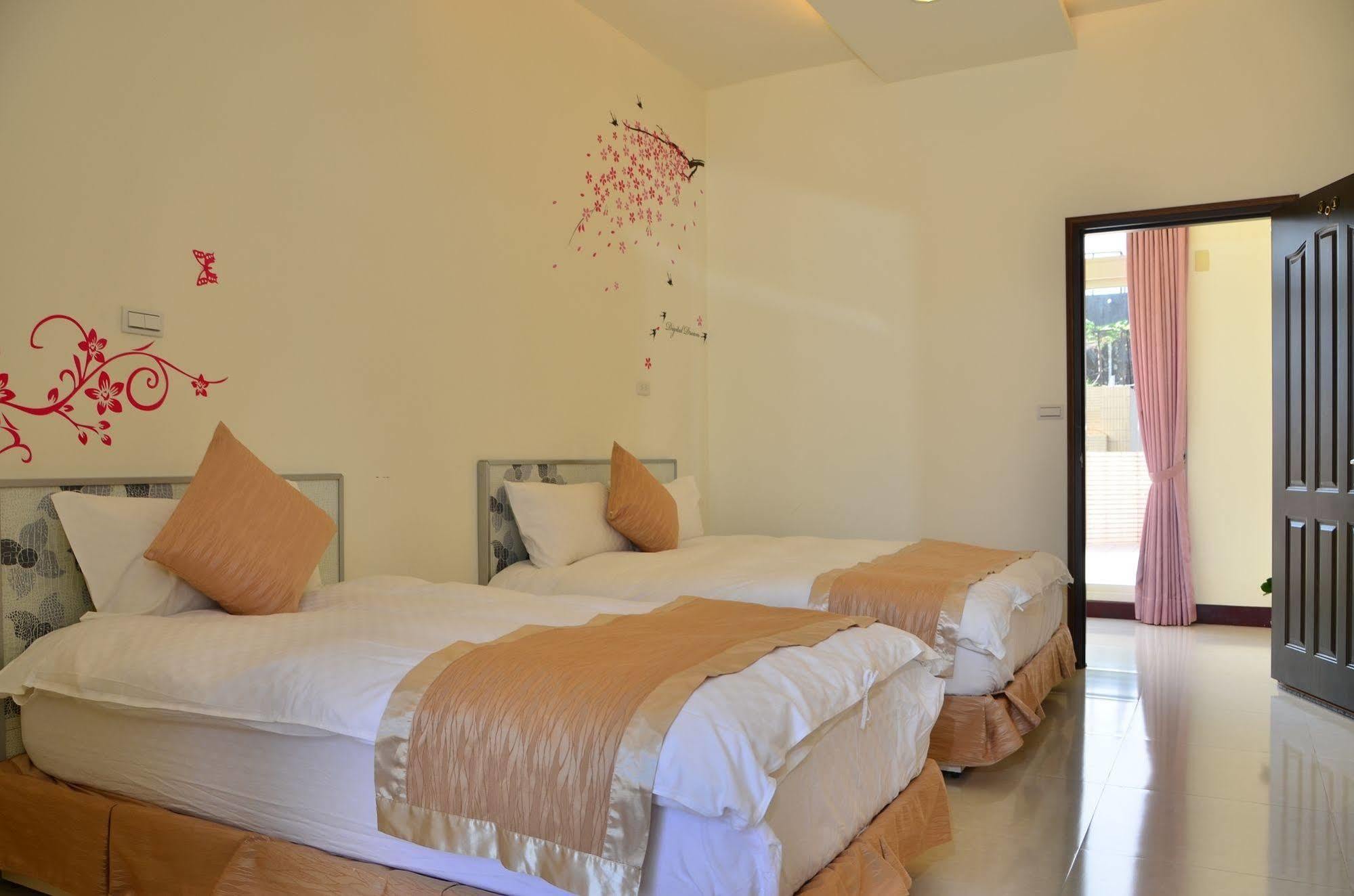 Fish Fun House Apartment Hualien City Exterior photo